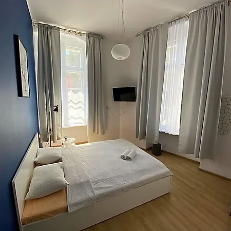 Stare Hostel *